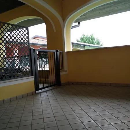 Апартаменты Evelyn's Moniga del Garda