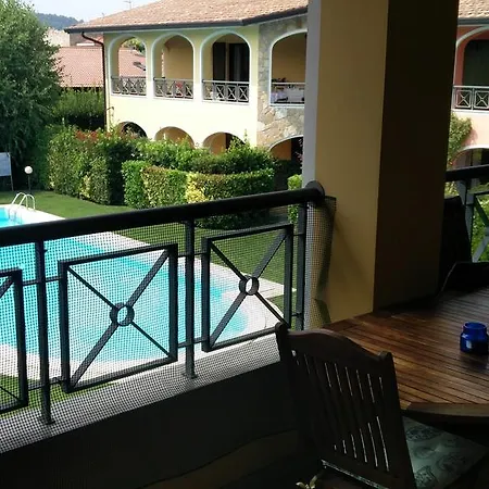 Evelyn's Moniga del Garda