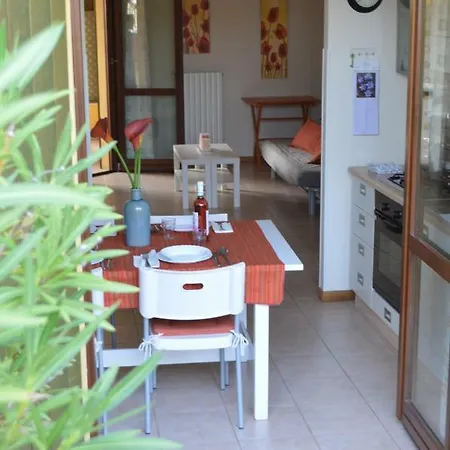 Evelyn's Moniga del Garda