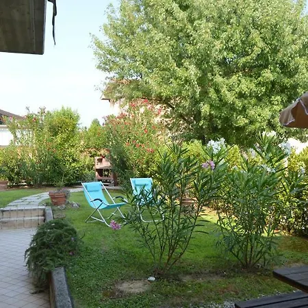 Апартаменты Evelyn's Moniga del Garda