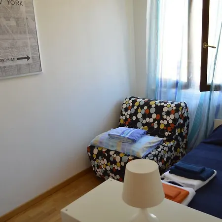 Апартаменты Evelyn's Moniga del Garda